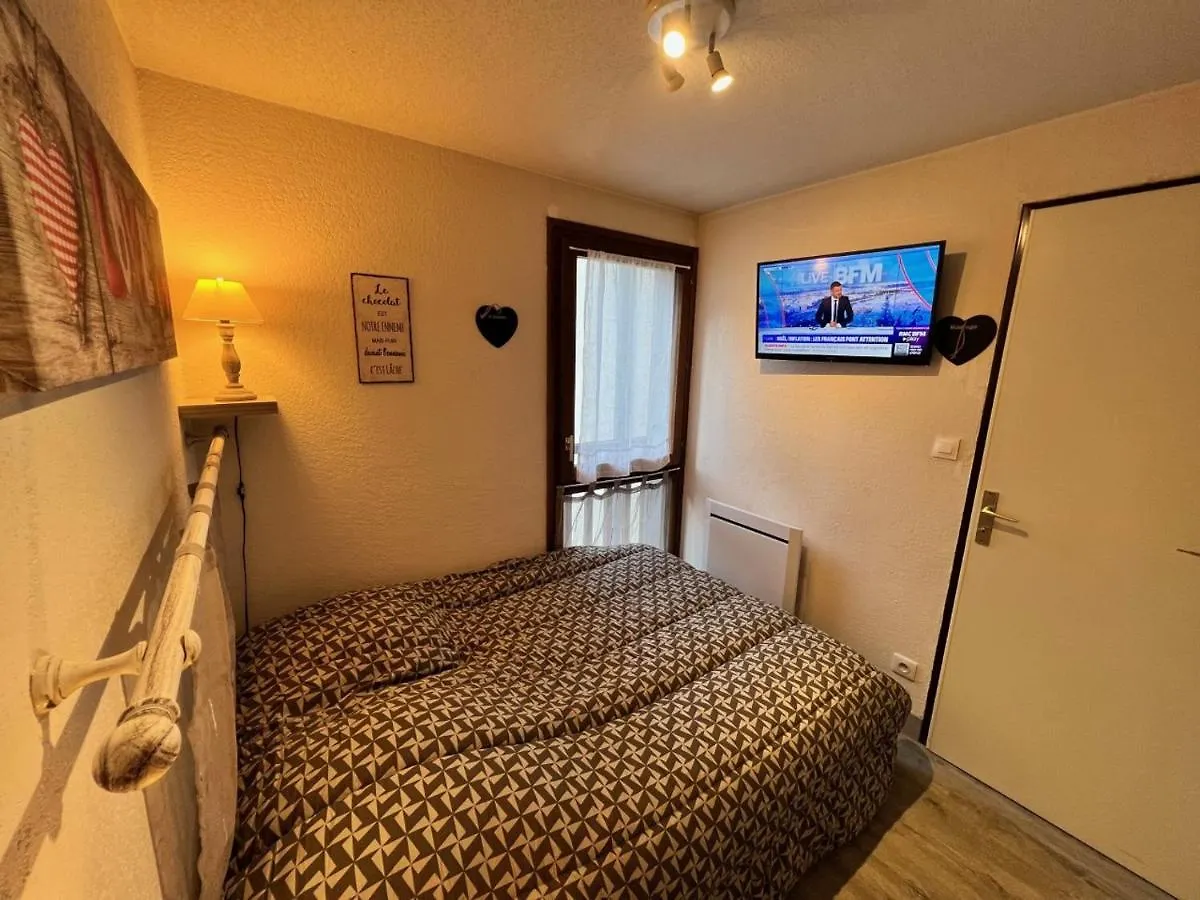 Appt T2 4 Pers Saint Lary Centre Village Parking